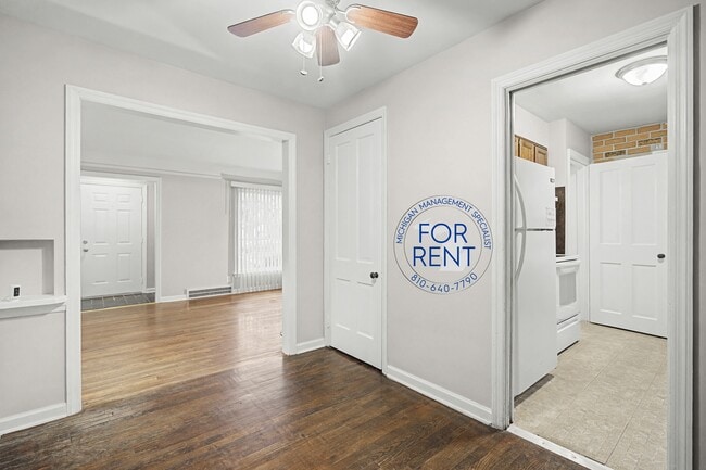 Building Photo - 1401 N Ballenger Hwy