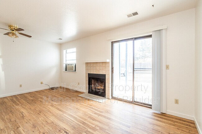 Building Photo - 225 E 8th Ave