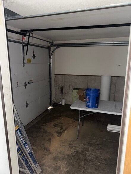 Building Photo - 614 Randolph St