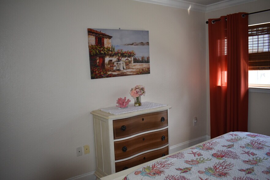 Building Photo - 121 Ocean Spray Avenue