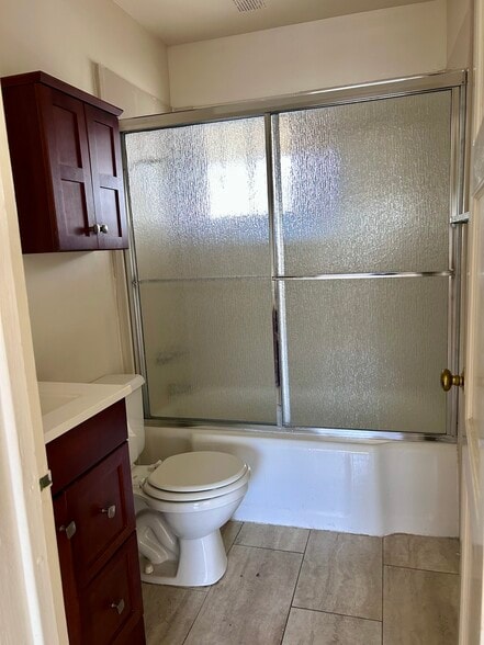 Bathroom - 471 Park Ave
