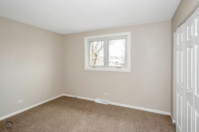 Building Photo - 14631 S Arboretum Dr