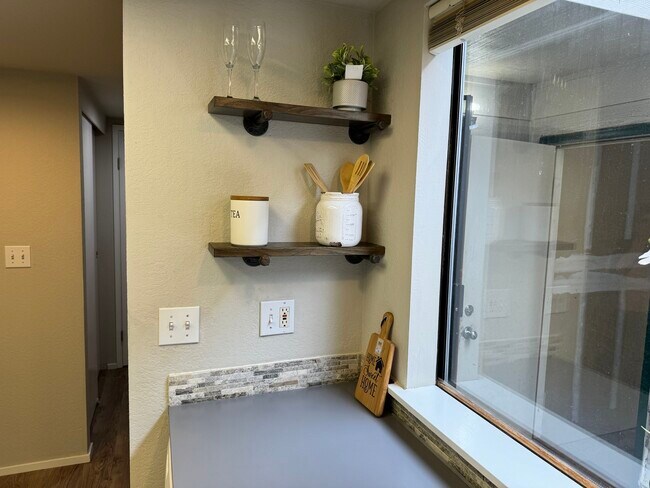 Building Photo - 8407 18th Ave W