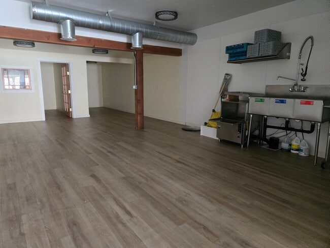 Building Photo - 719-711 1st Ave