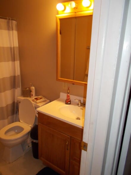 Building Photo - 1202 Ratone St