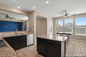 Building Photo - 672 Valley Garden