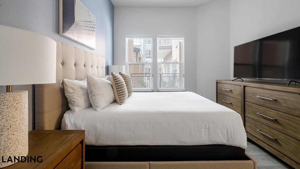 Building Photo - 3706 Goodwin Ave