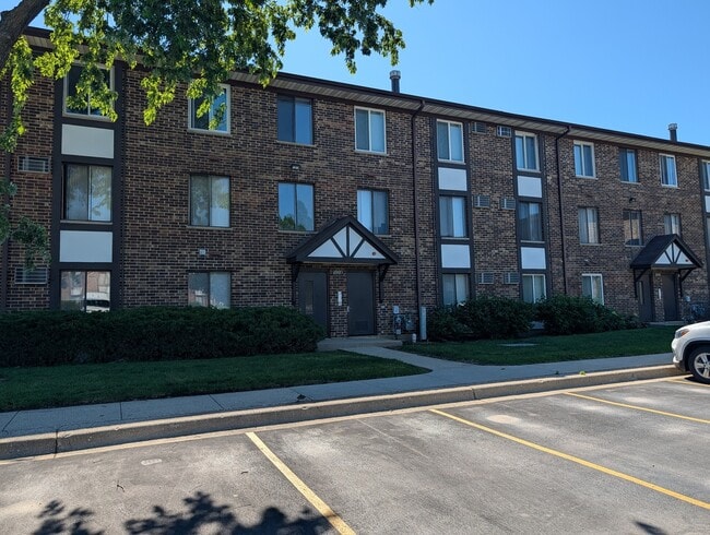 Building Photo - 1003 Centurion Ln