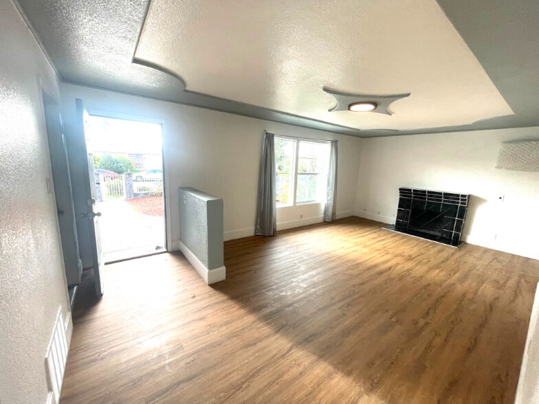 Building Photo - 3177 Gawain Dr