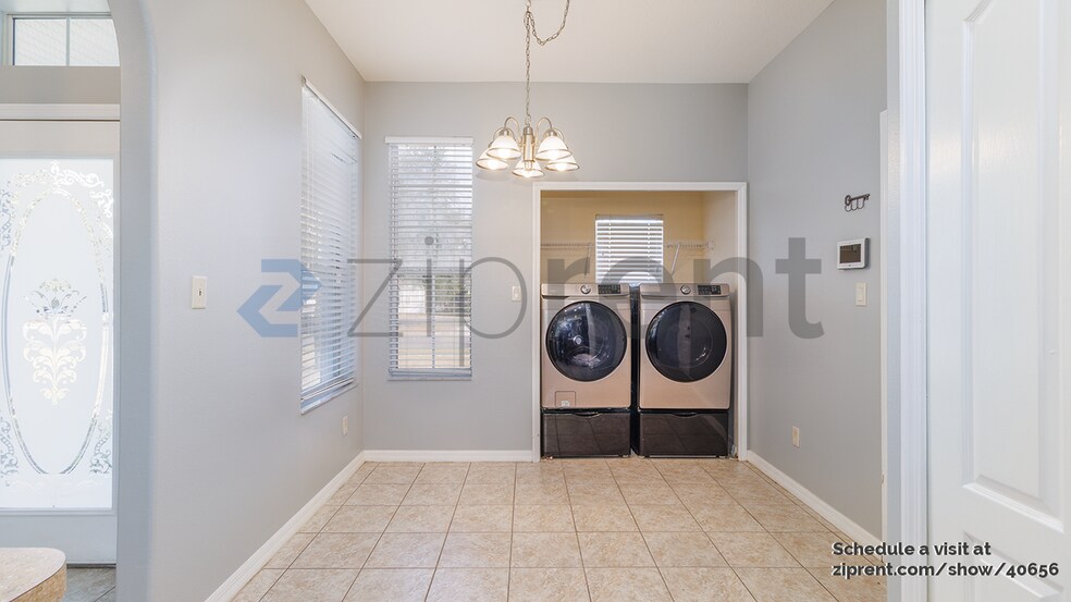 Building Photo - 12841 Scout Ct