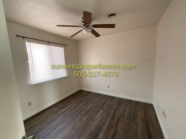 Building Photo - Newly Renovated!  3 Bedroom, 2 Bath with 2...