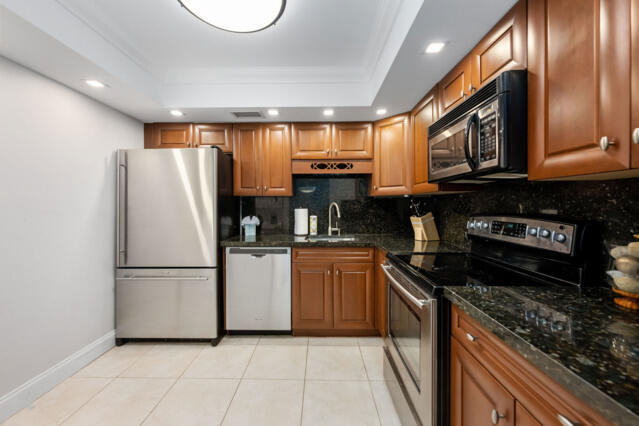 Building Photo - 3610 S Ocean Blvd
