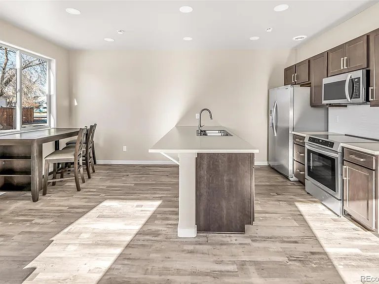 Building Photo - 1290 N 13th St