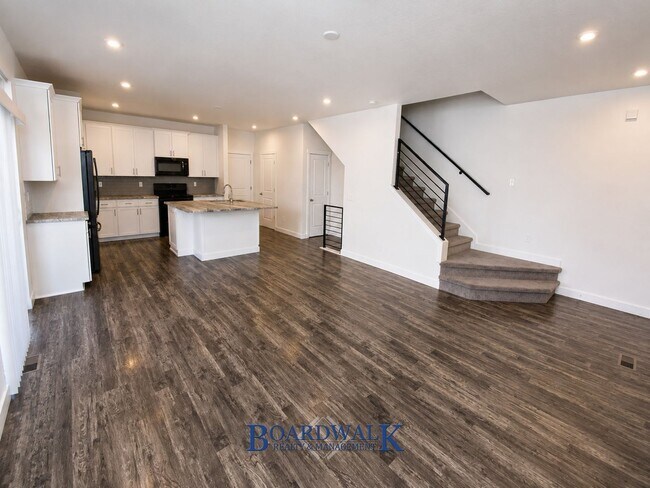 Building Photo - 5623 Coastal Ridge Ln