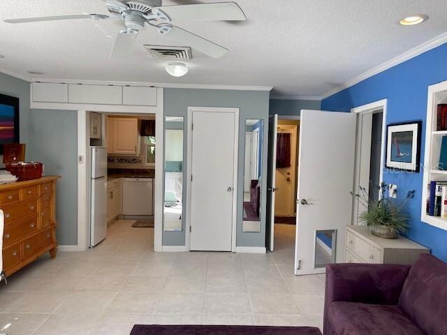 Building Photo - 3424 Tanglewood Dr