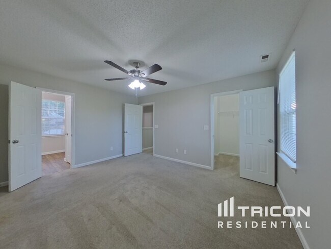Building Photo - 7949 Bristle Ln