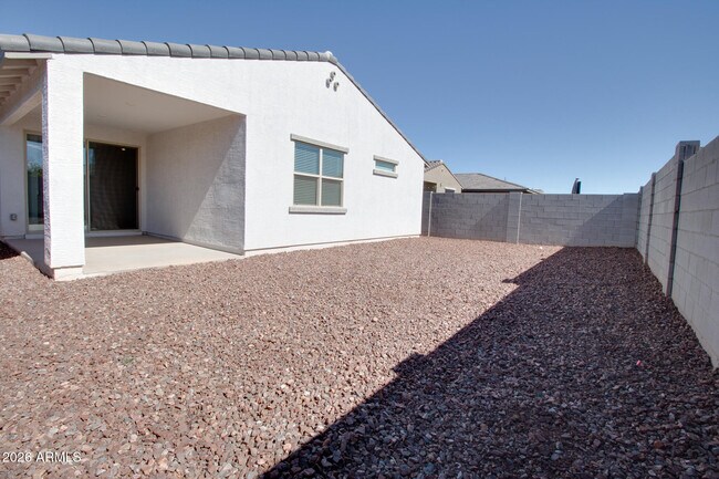 Building Photo - 41655 W Sonoran Trail