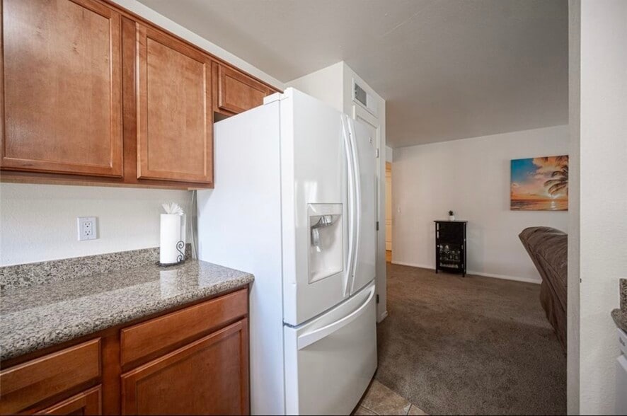 Building Photo - 2110 Sealion Dr