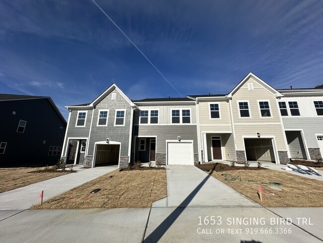 Building Photo - 1653 Singing Bird Trl