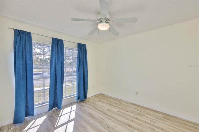 Building Photo - 219 Island Water Way