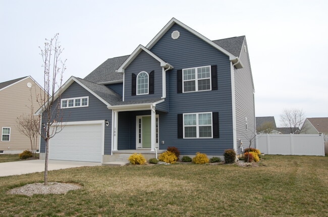 Building Photo - 388 W Birdie Ln