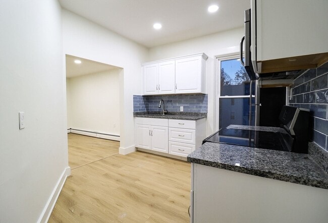 Building Photo - 50 Congress St