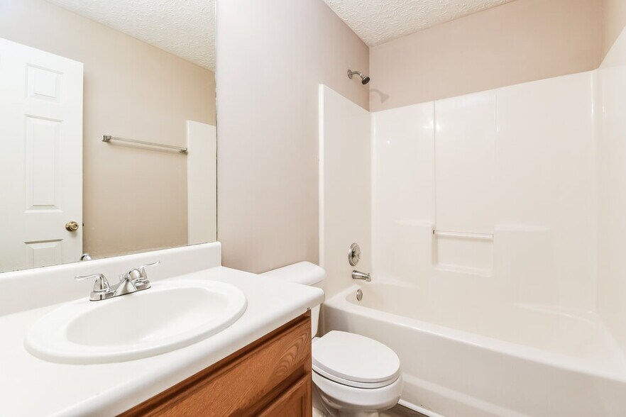 Building Photo - 125 Holly Mill Village Dr