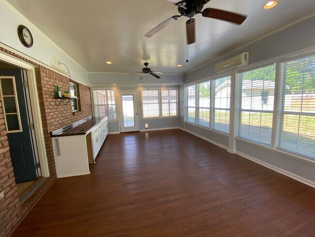 Building Photo - 3/2 in Prattville Daniel Pratt Schools
