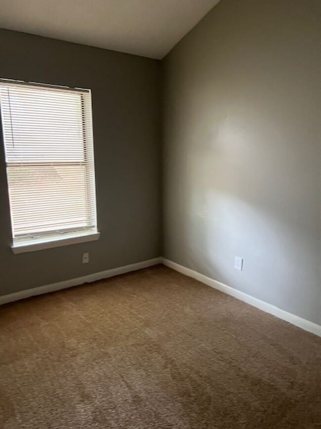 Building Photo - Nice 3 Bed 2 Bath in Spring Valley Area