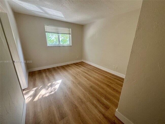 Building Photo - 6805 SW 88th St