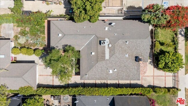 Building Photo - 4385 Camellia Ave