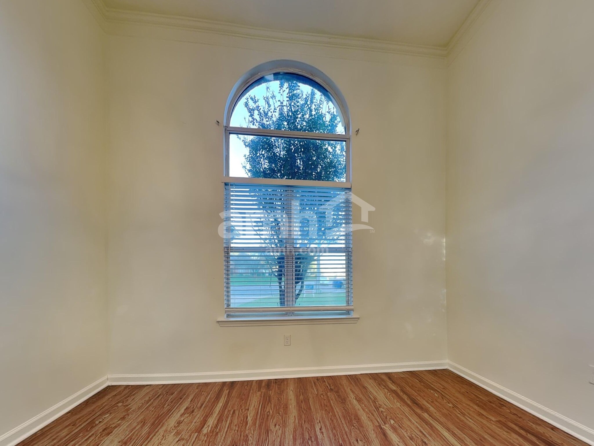 Building Photo - 6145 Sandbourne E