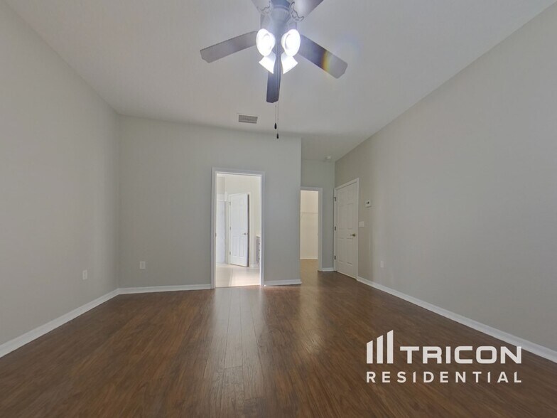 Building Photo - 3542 Oak Brook Ln