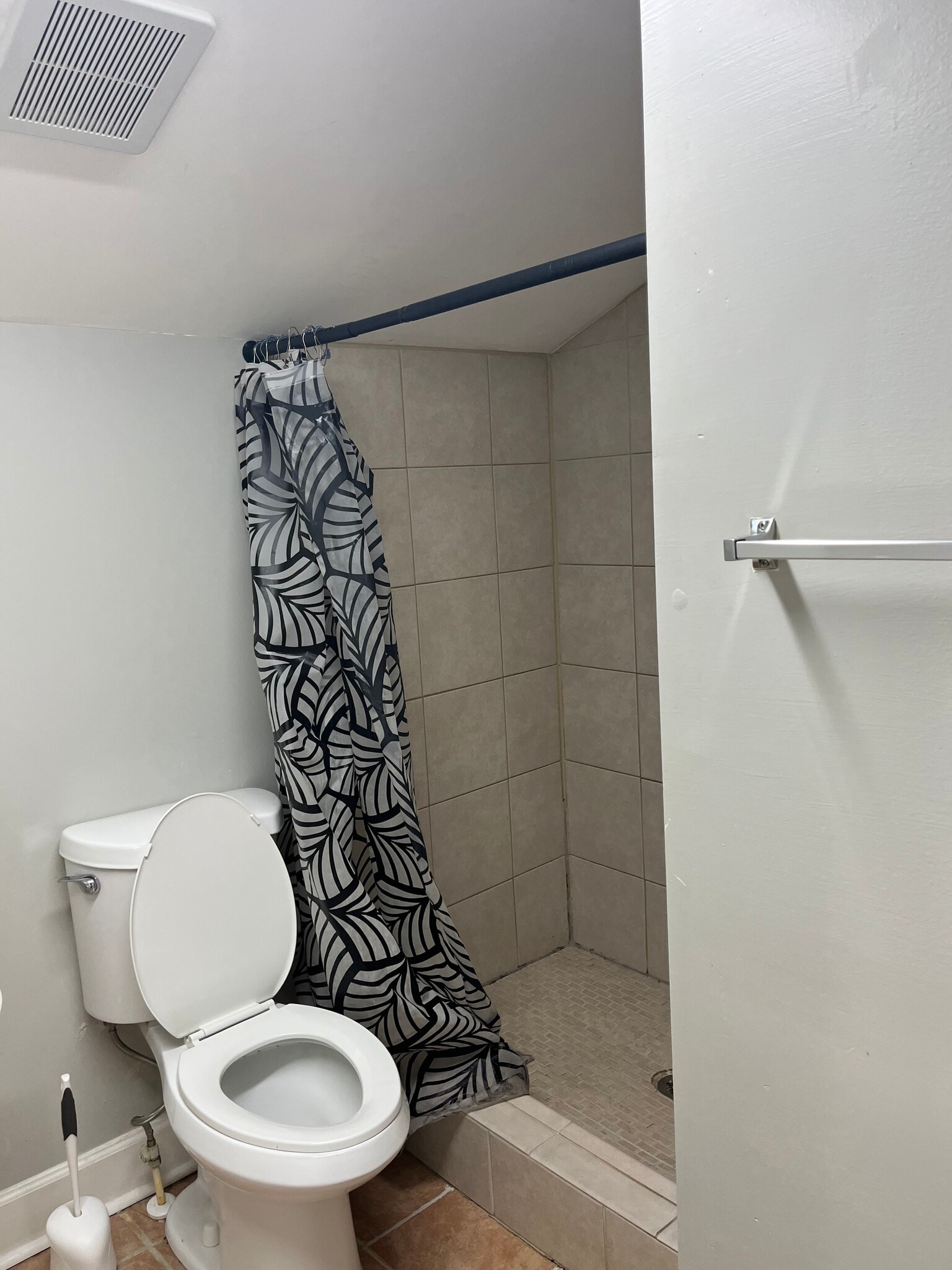 Building Photo - 761 Kennolia Dr SW