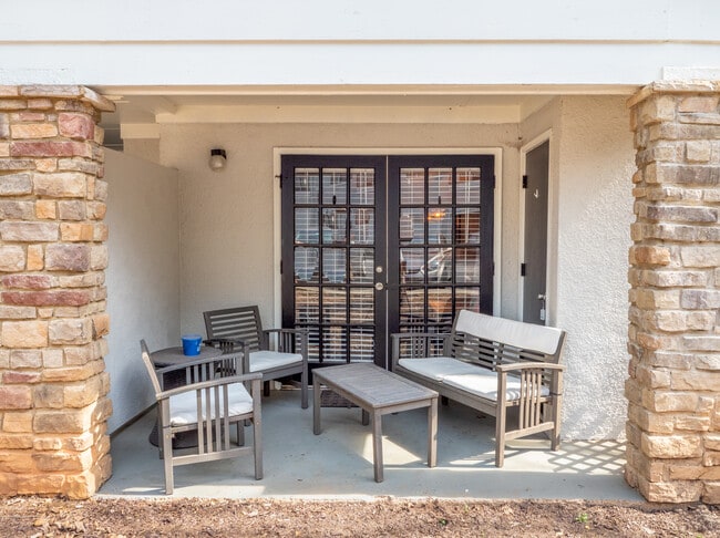 Building Photo - 1150 Collier Rd NW