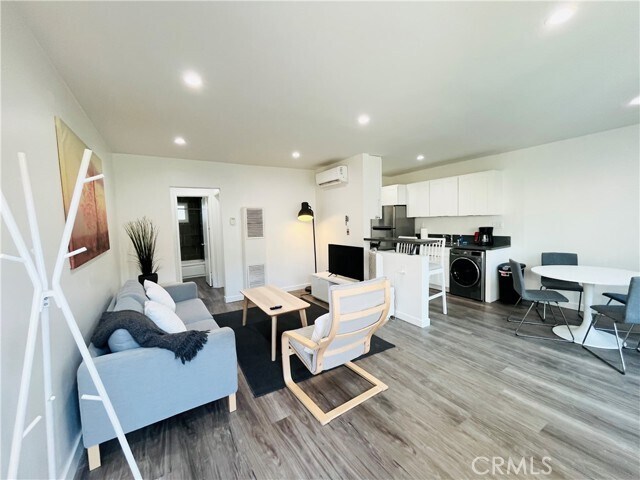 Building Photo - 3864 Inglewood Blvd