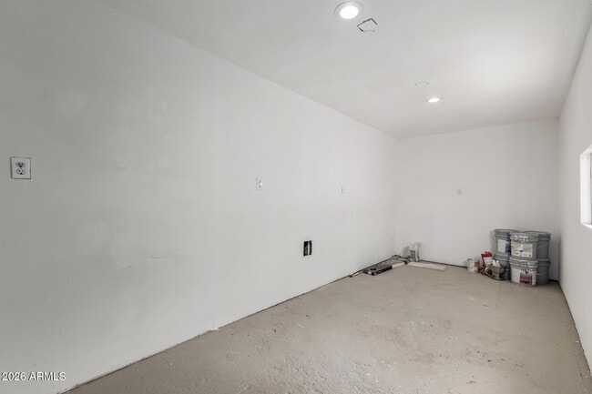 Building Photo - 424 E Fillmore St