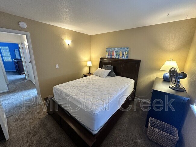 Building Photo - 761 Owl Ct