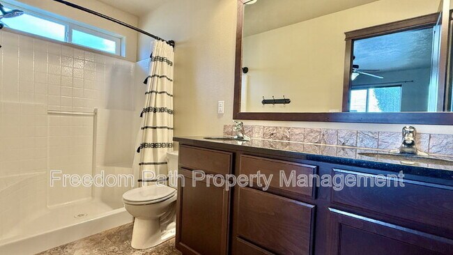 Building Photo - 13043 N Zodiac Loop