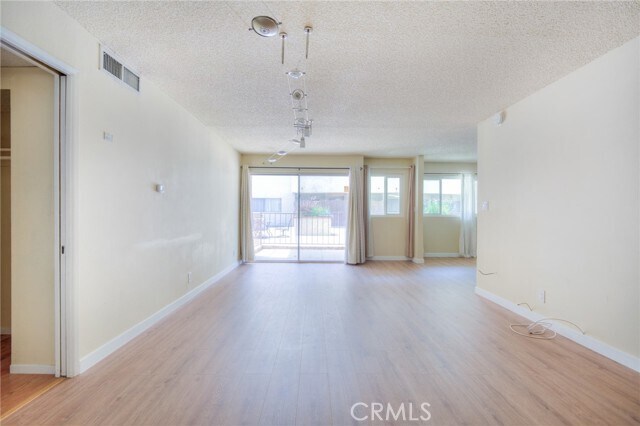 Building Photo - 125 S Sierra Madre Blvd