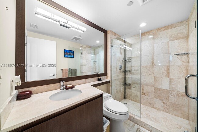 Building Photo - 1455 Ocean 1003