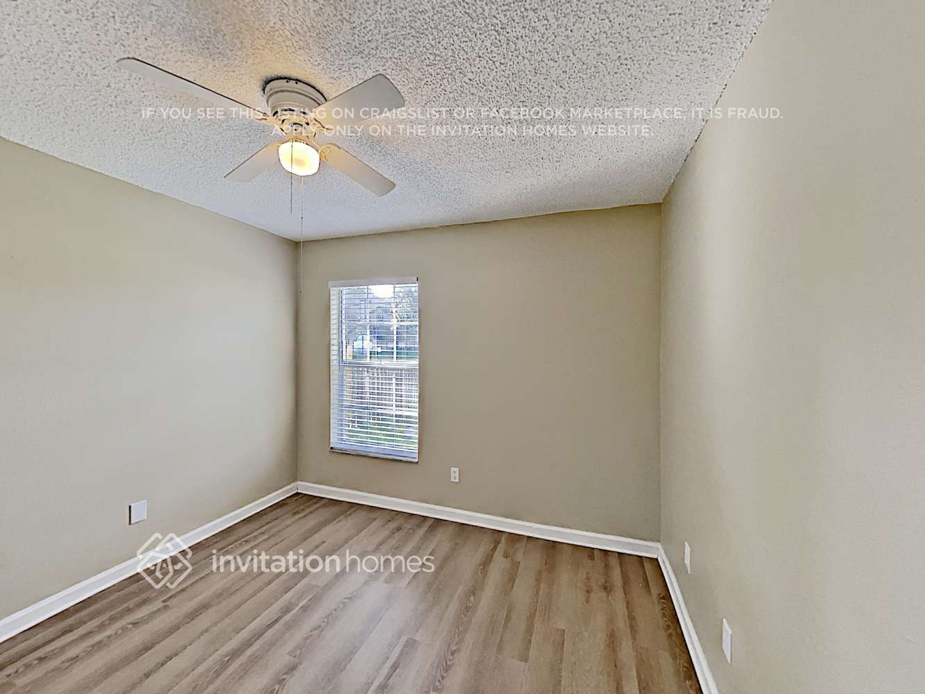 Building Photo - 896 Garden Glen Loop