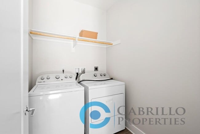 Building Photo - Brand New 4bd/2.5ba Home with Private Yard and Attached 2-Car Garage