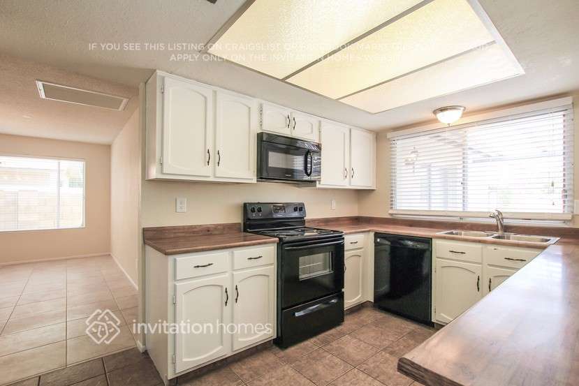 Building Photo - 17007 N 49th Ave