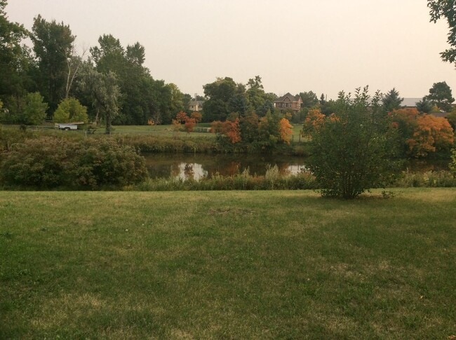 Building Photo - Hulsing