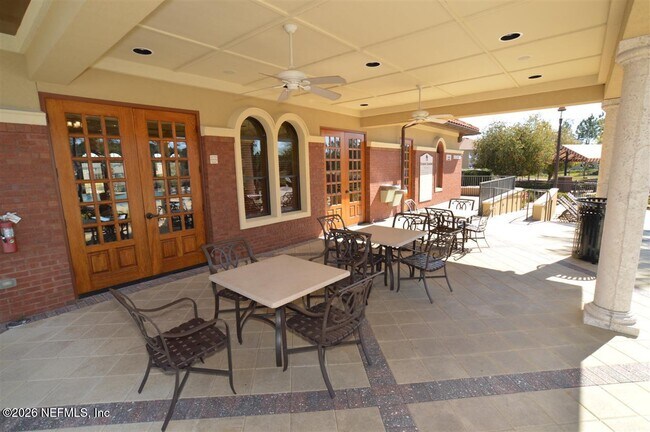 Building Photo - 180 Thornloe Dr