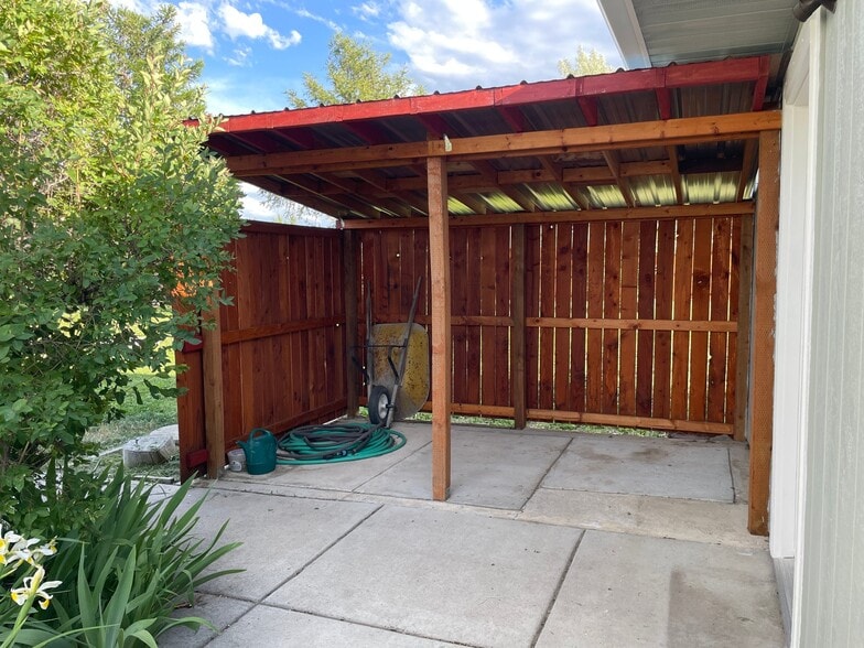 Building Photo - 5305 Brooklyn Ct