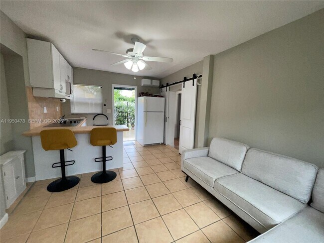 Building Photo - 2342 SW 128th Ave