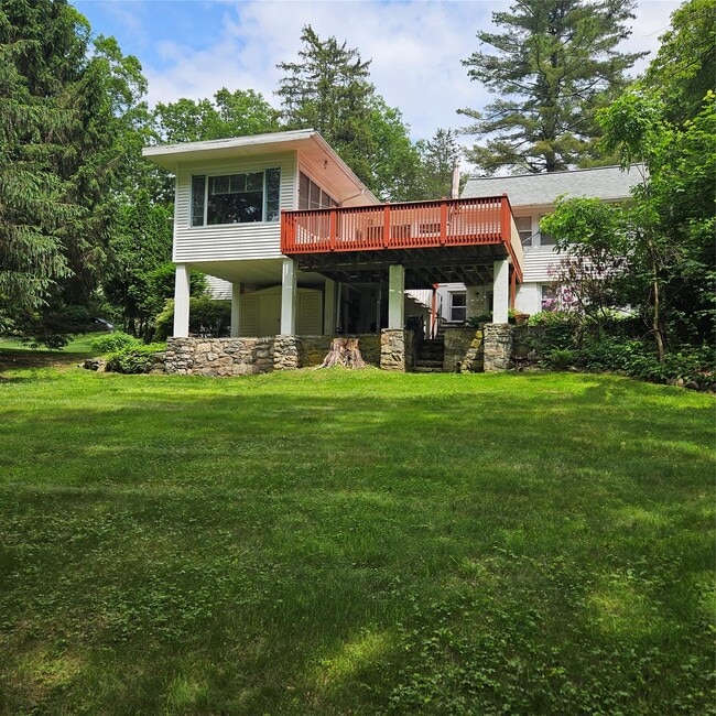 Building Photo - 50 McGregor Ln