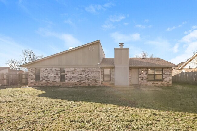 Building Photo - 2135 Jazzman Dr